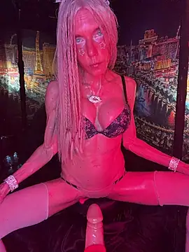 1NikiVegas Chat XXX live