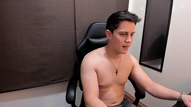KendricTorres Chat XXX in diretta
