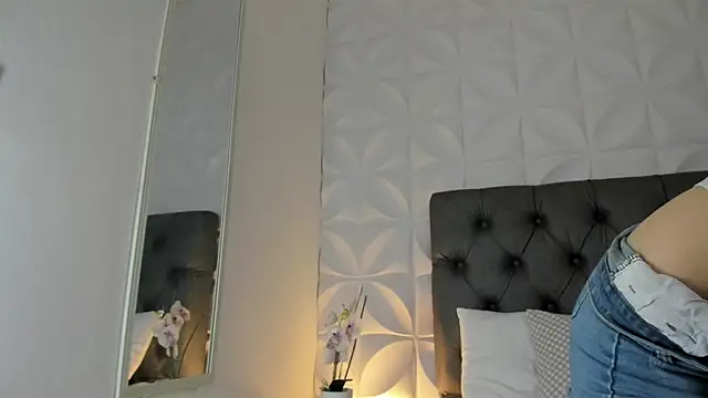 Chat +18 de valeryn__rosse ao vivo