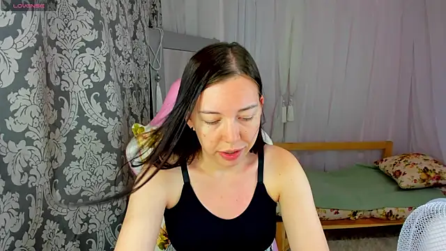 Sandra_Ross Adlı Modelin Canlı XXX Sohbeti