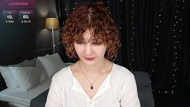 Chat XXX en directo de Kira__Fluffy