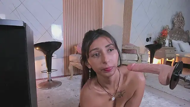 Chat +18 de SaraDreamsss ao vivo