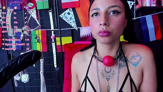 lilith_slave Adlı Modelin Canlı XXX Sohbeti