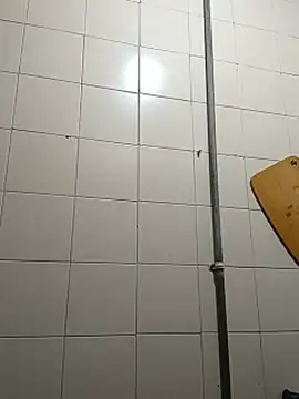 kelly_squirting Adlı Modelin Canlı XXX Sohbeti