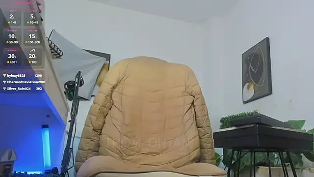 Thom_Ohtani live XXX chat