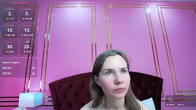 צ'אט XXX בשידור חי של JessieJuss