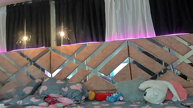 Chat XXX en directo de CelesteGill_