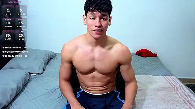 צ'אט XXX בשידור חי של Luke_Muscle