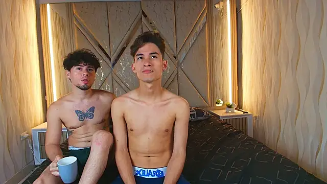 Twinfire_zeus' Live XXX Chat
