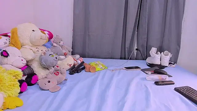 vennuss19 Adlı Modelin Canlı XXX Sohbeti