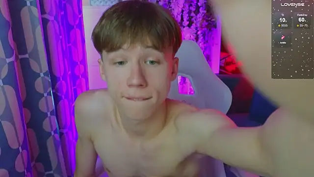 cuMte_boyのライブXXXチャット