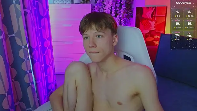 cuMte_boy élő XXX-chatje