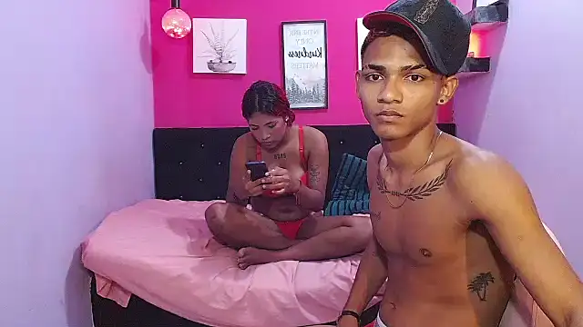 black_twinks élő XXX-chatje