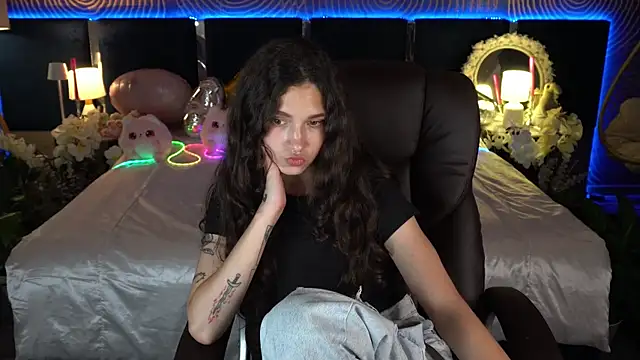 BabyFlowerr 라이브 XXX 채팅