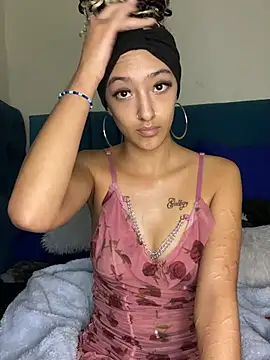 CuteBubbles13th's Live XXX Chat
