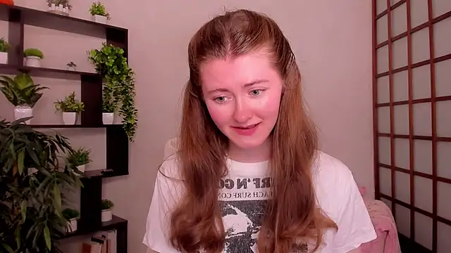 KateCuddle Chat XXX live