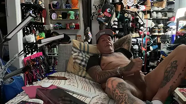 lovetatts64's Live XXX Chat