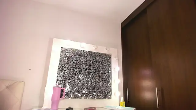 lina_quinn 现场XXX聊天