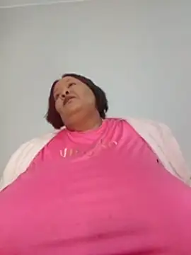 nancy111 élő XXX-chatje