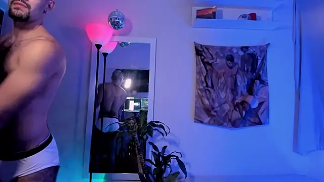 LarryGarzon 即時 XXX 聊天