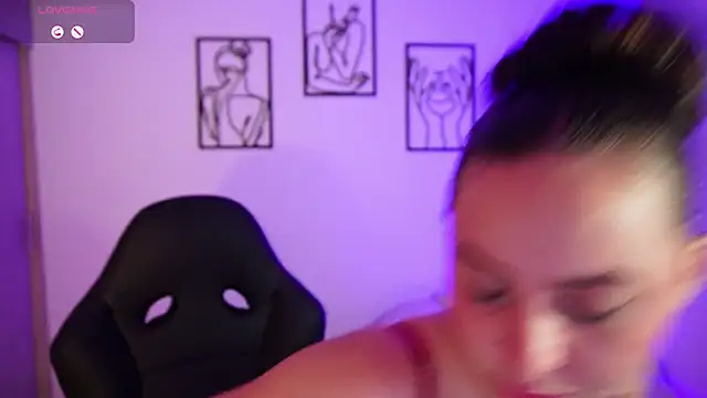 AliceHarper_: онлайн-секс-чат