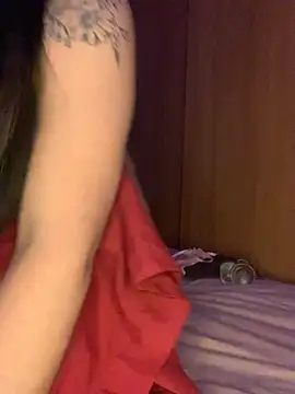 SmokyDee Adlı Modelin Canlı XXX Sohbeti
