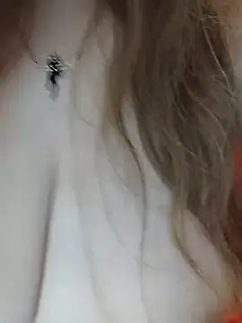 Chat +18 de AugustRayn ao vivo