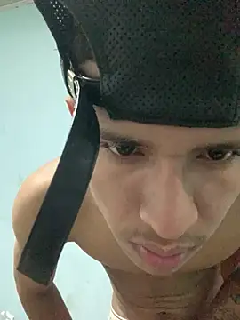 Anthony_clark1 Adlı Modelin Canlı XXX Sohbeti