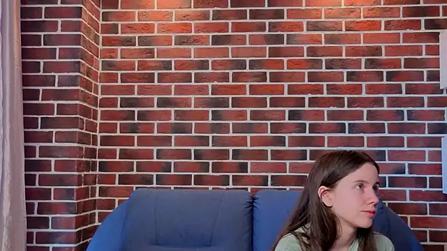 MyrtaMcclaney Chat XXX in diretta
