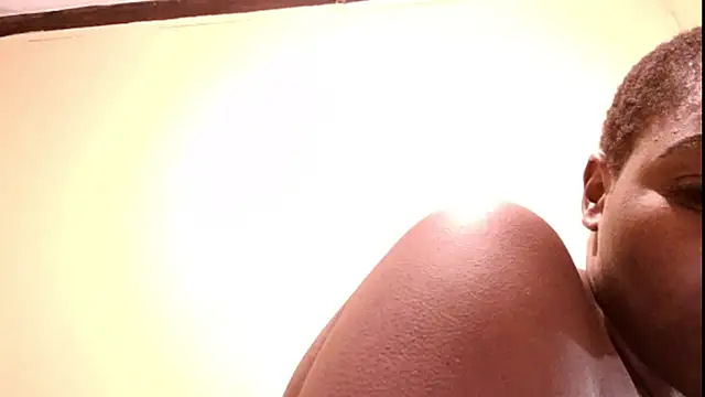 دردشة Queen_BootyXXX الجنسية المباشرة