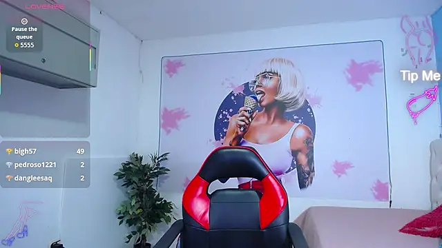 cristal_horny19 live XXX chat