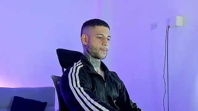 _jamesleandros1 Live XXX-Chat