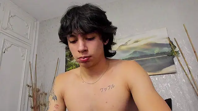 Tyler_durten লাইভ XXX চ্যাট
