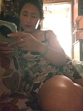 Filipina_Desire Adlı Modelin Canlı XXX Sohbeti