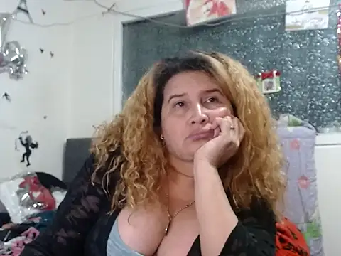 XXX chat uživo modela Perla1981--