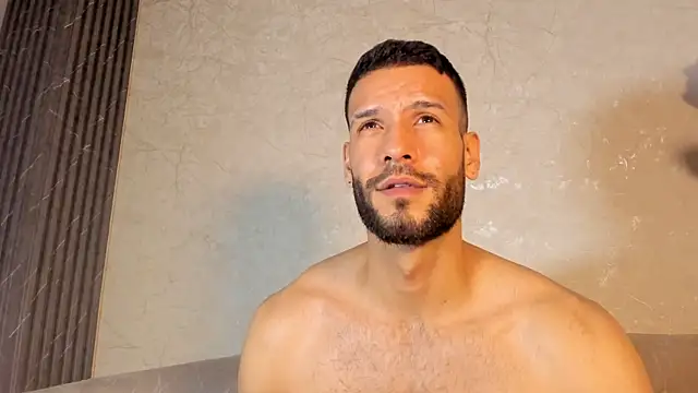 Jacob_Benelli Chat XXX in diretta