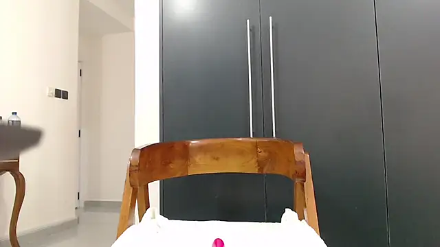 XXX chat uživo modela katt008