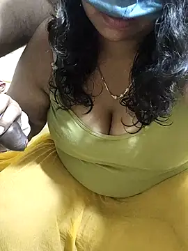 Yoursriya25's Live XXX Chat