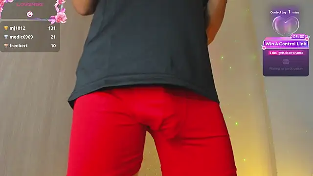 Maxfrost1 Live XXX Chat