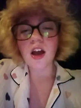 mcjbgfhgjhiiilllufjyfn Live XXX chat