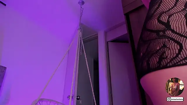 XXX chat uživo modela miss__charlotte7