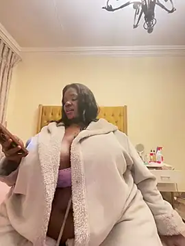 xXXSexyamazon's Live XXX Chat
