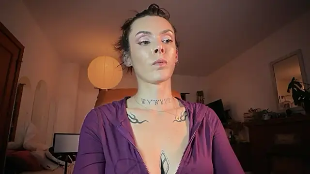 צ'אט XXX בשידור חי של GennaJames