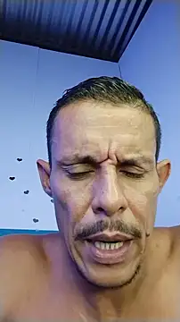 צ'אט XXX בשידור חי של El_junior21