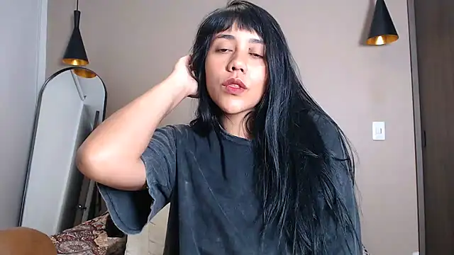 juli_love11's Live XXX Chat
