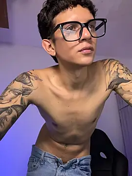 Chat XXX ao vivo de tylerrnova