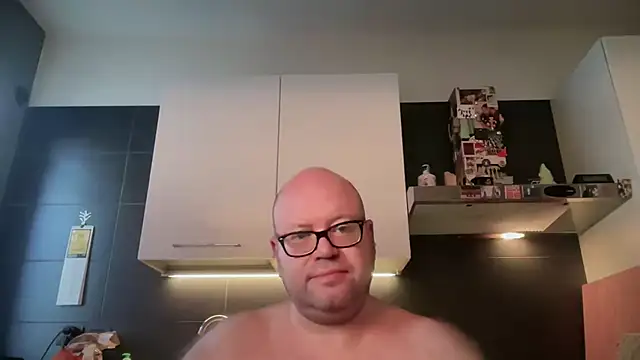 theitalianbear Live XXX-chat