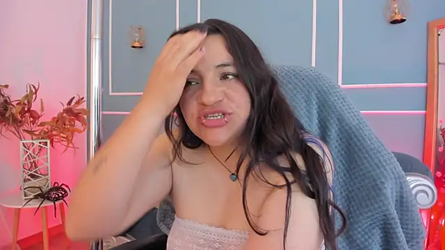 TaraTaylorr's Live XXX Chat