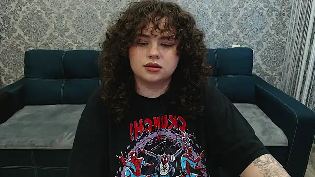 LunaRoub's Live XXX Chat