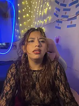 venus_aura Adlı Modelin Canlı XXX Sohbeti